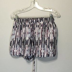 Waverly Grey draw string shorts!